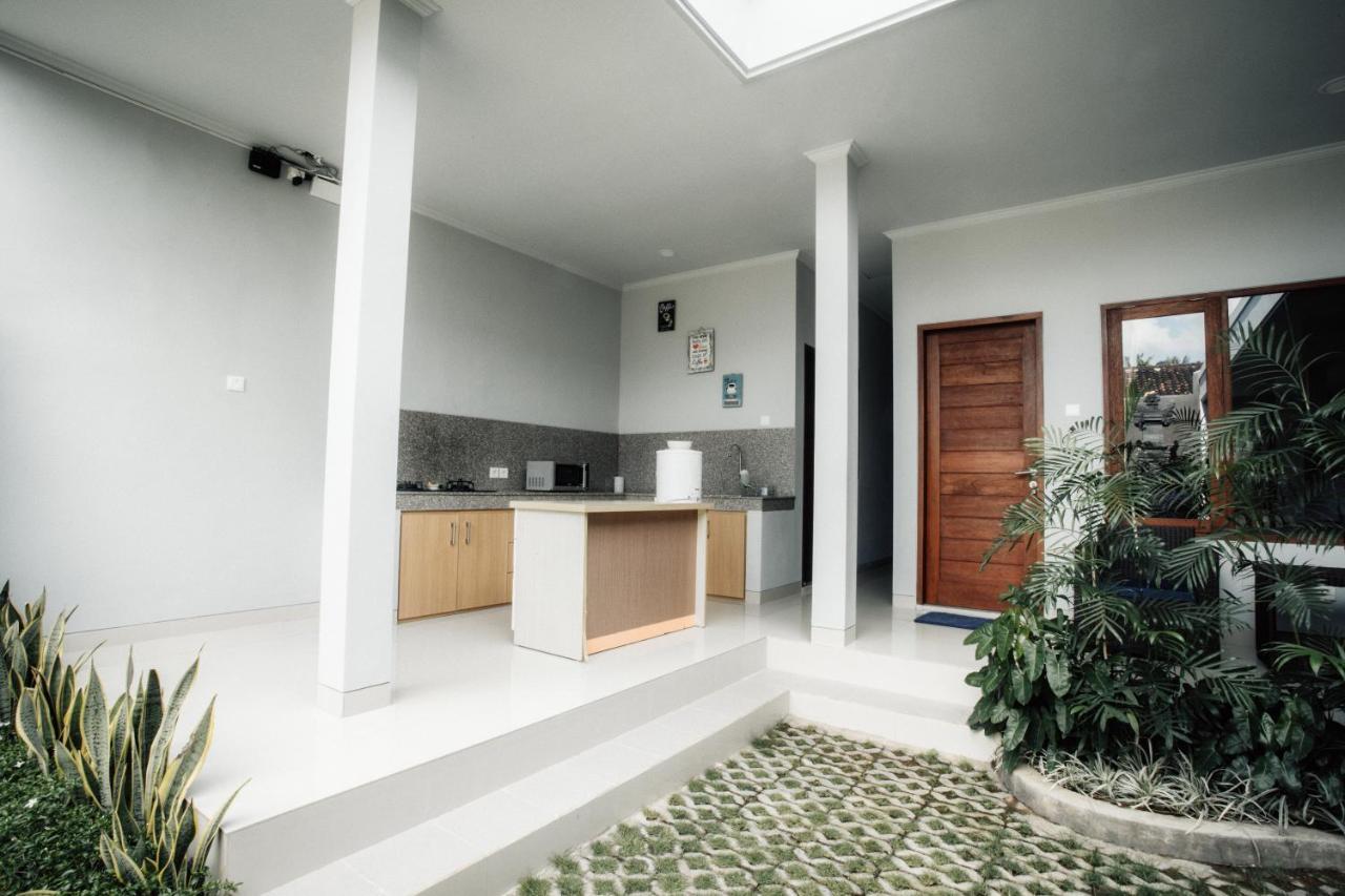 A&W Guest House Canggu Exterior foto